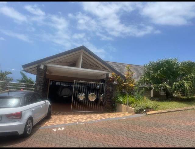 6 BEDROOM HOUSE FOR SALE IN SALT ROCK